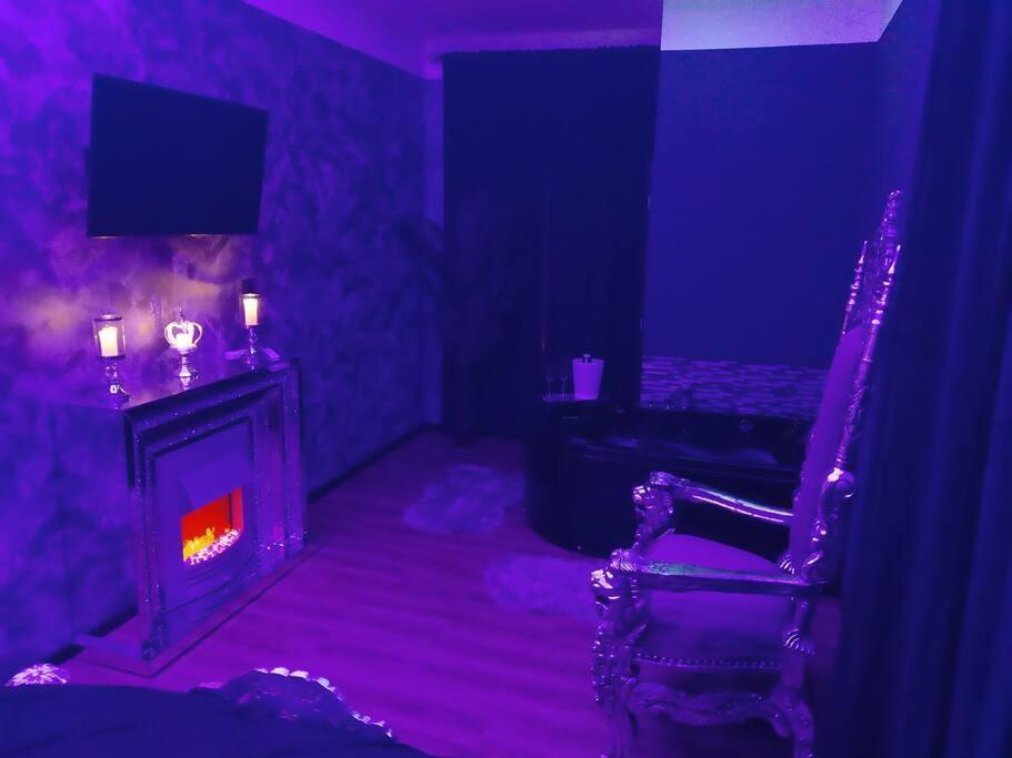 Nuit Romantique - Jacuzzi - Beziers - Romance Royale エクステリア 写真
